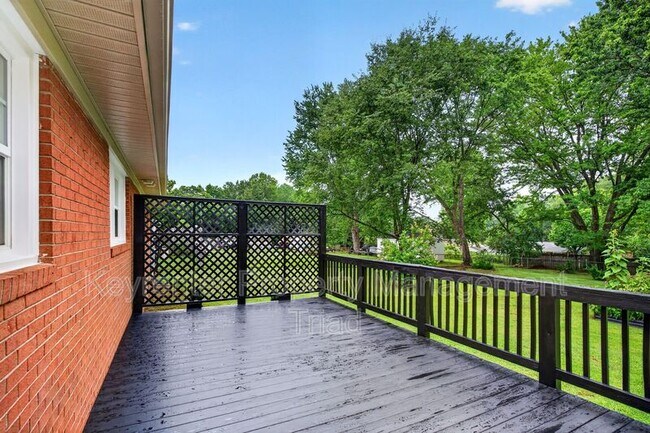 Building Photo - 9415 Glen Cross Dr