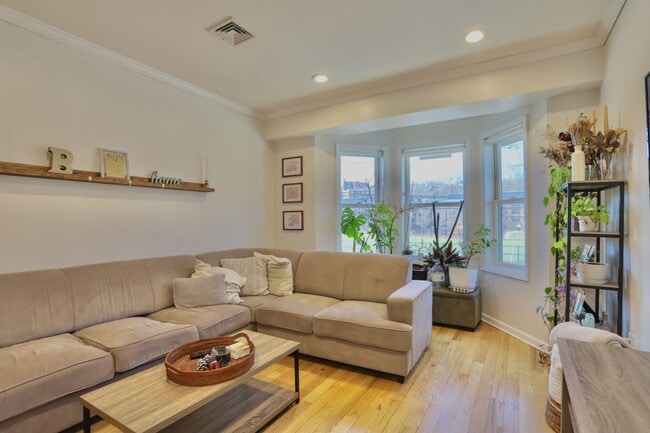 Building Photo - 421 Jackson St