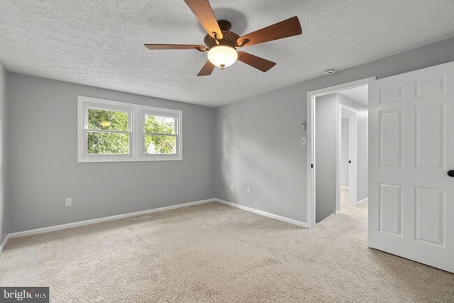 Building Photo - 8428 Braddock Way