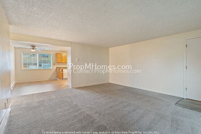 Building Photo - Enjoy the Cedar Hills Lifestyle in this Th...