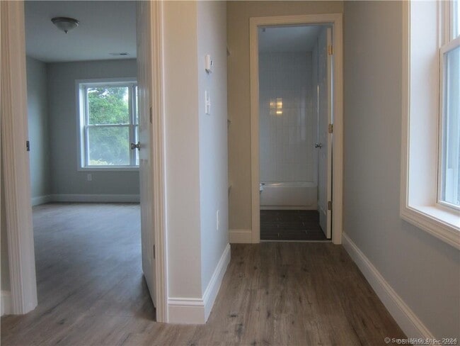 Building Photo - 574 Chopsey Hill Rd