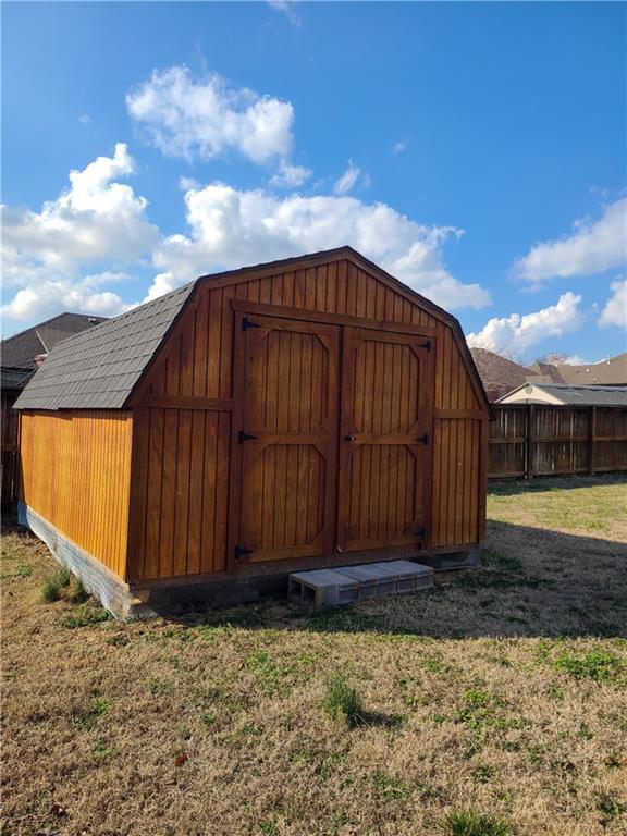 Building Photo - 580 Keswick Dr