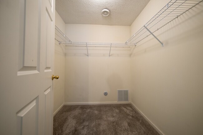 Building Photo - 9345 Rath Pl