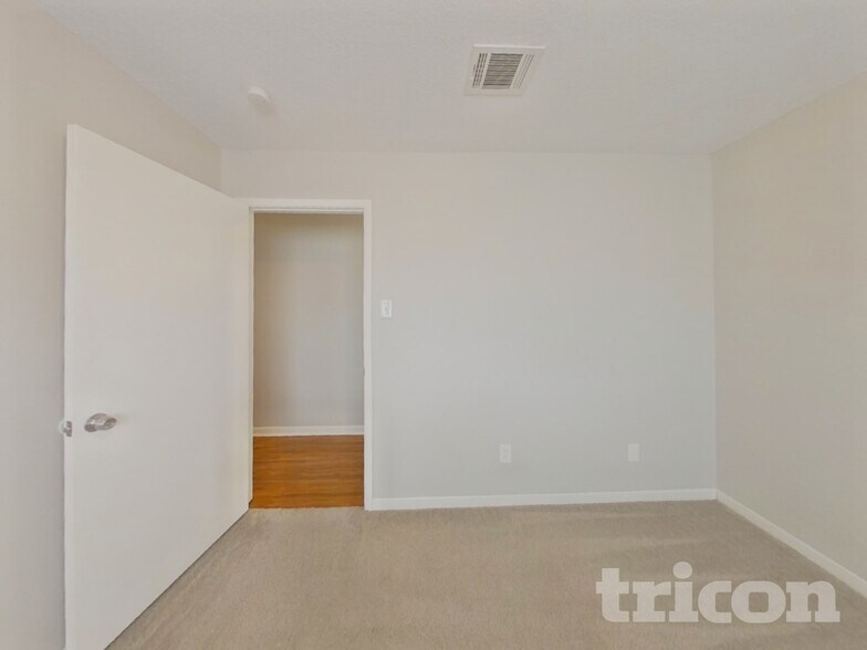 Building Photo - 3602 Hill Springs Dr