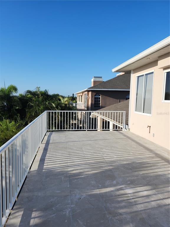 Building Photo - 3386 Deck St