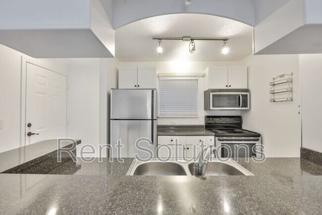 Building Photo - 2500 Winding Creek Blvd