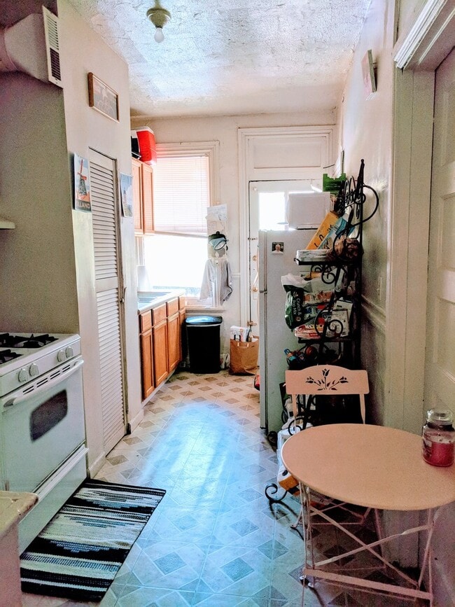 Building Photo - 1612 Floyd Ave