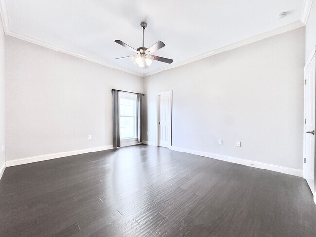 Building Photo - Luxury 4BR/3BA Home on Golf Course in Pelican Point – Resort-Style Living!