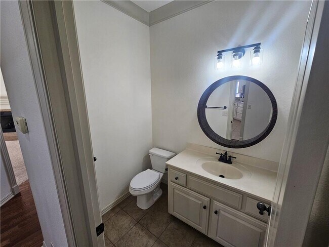 Building Photo - 2311 S Mont Blanc Ave