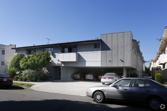 Primary Photo - Jasmine Apartments