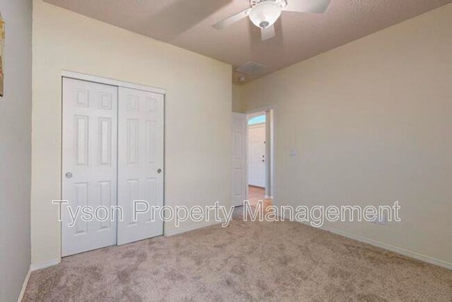 Building Photo - 10432 Savoy Dr NW