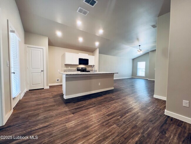 Building Photo - 2132 Kirksey Ave
