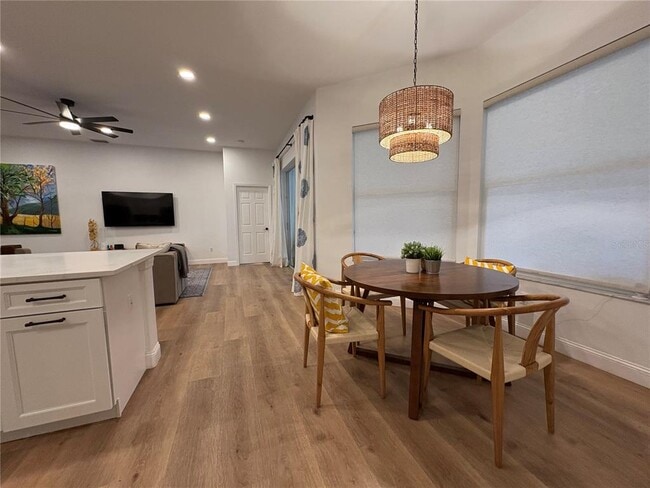 Building Photo - 10413 Canary Isle Dr