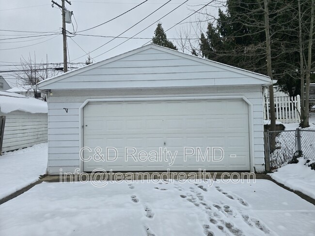 Building Photo - 4667 E 86th St