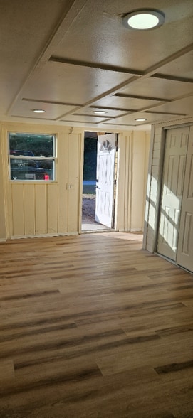 Building Photo - 4316 Garden Rd