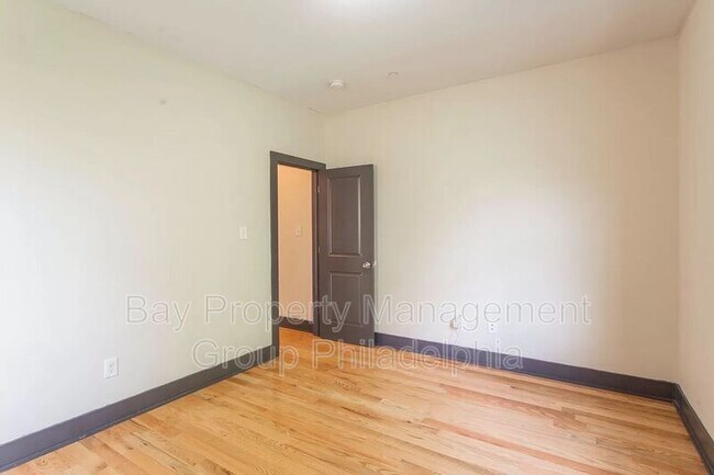 Building Photo - 1826 W Norris St