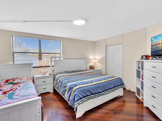 Building Photo - 10241 NW 9th St Cir