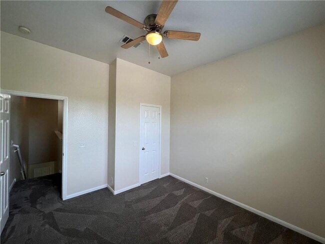 Building Photo - 2400 Allred Dr