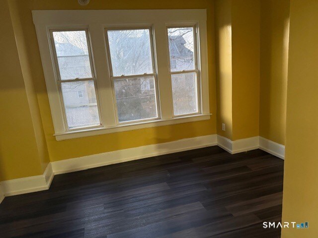 Building Photo - 390 Willow St