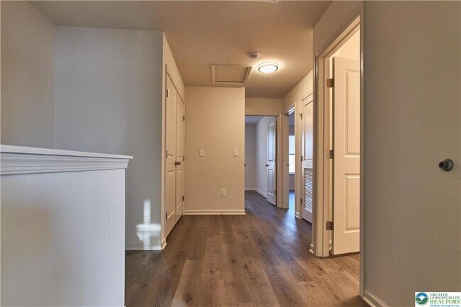 Building Photo - 6653 Stein Way