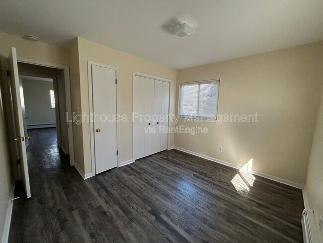 Building Photo - 143 Exchange St SE