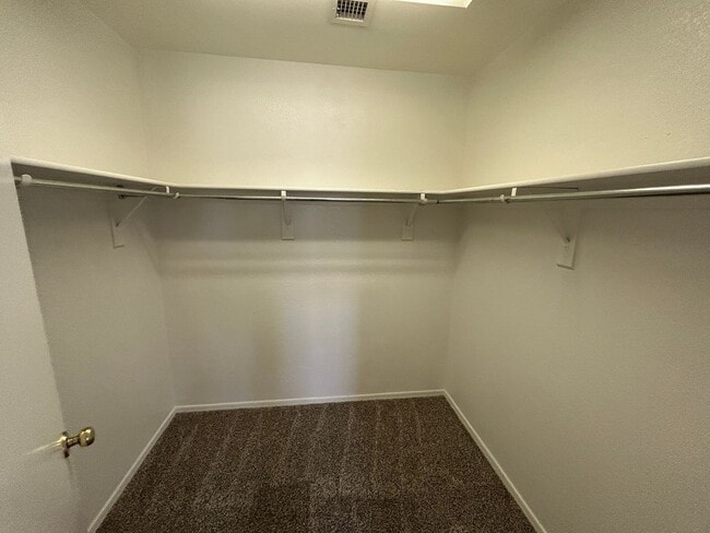 Building Photo - 18529 W Mariposa Dr