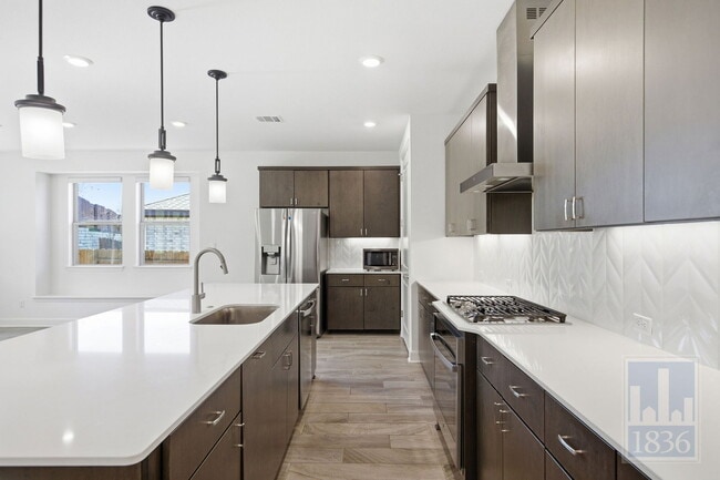 Building Photo - 19312 Fernando Trl