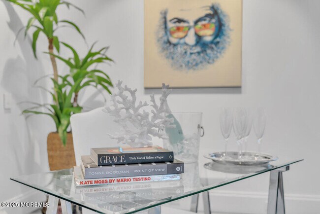 Building Photo - 985 Ocean Ave