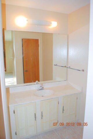 Building Photo - 2114 Melon St