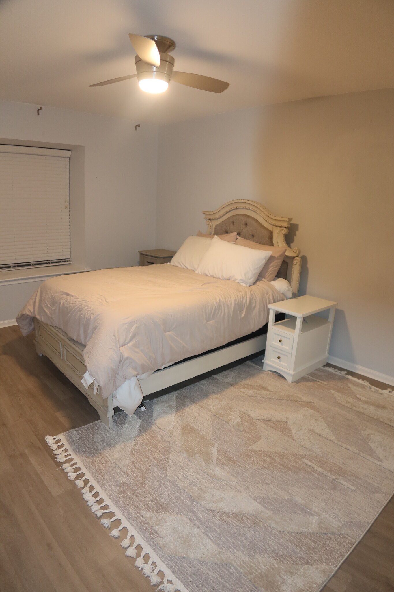 Building Photo - 3730 Fairfield Ave