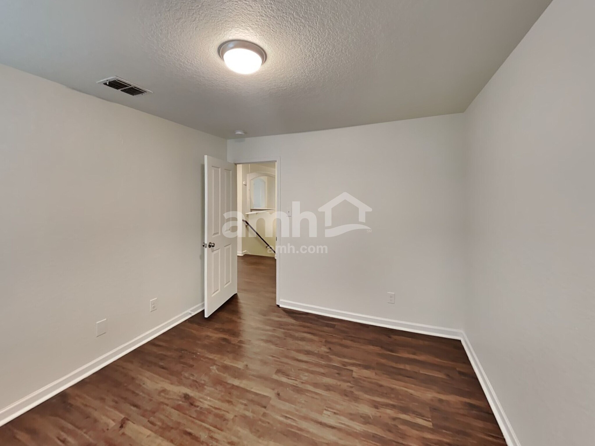 Building Photo - 10630 Buck Park