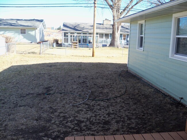 Building Photo - 3214 Harmony Ln