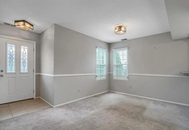 Building Photo - 3404 Whispering Hills Dr