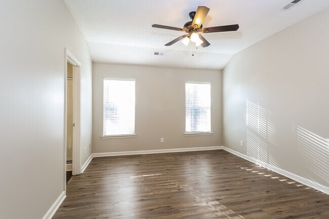 Building Photo - 13113 Peacock Ln