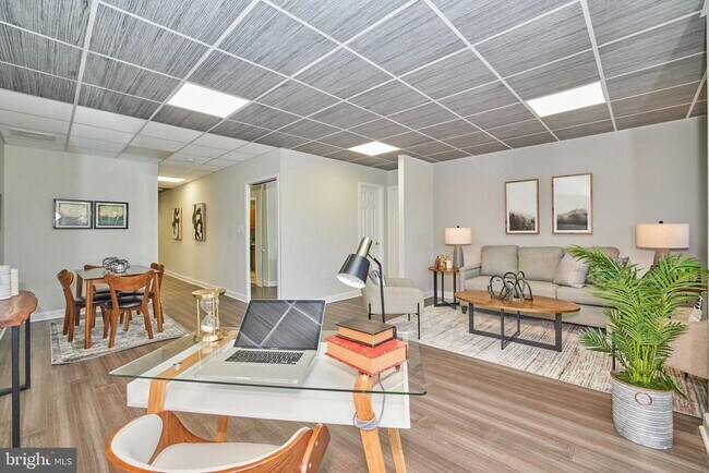 Building Photo - 4242 East-West Hwy