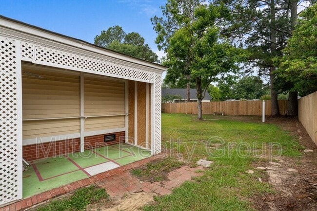 Building Photo - 1505 Fairview St