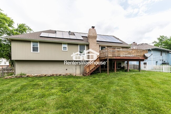 Building Photo - 2707 NE 67th Pl