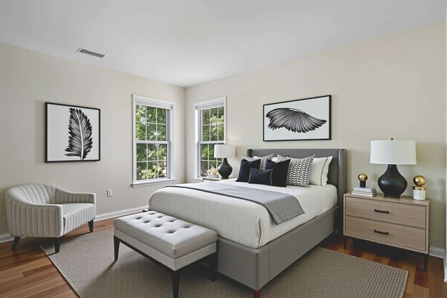 Building Photo - FABULOUS 5 BEDROOM RENOVATED HOME IN HAMPTON PARK