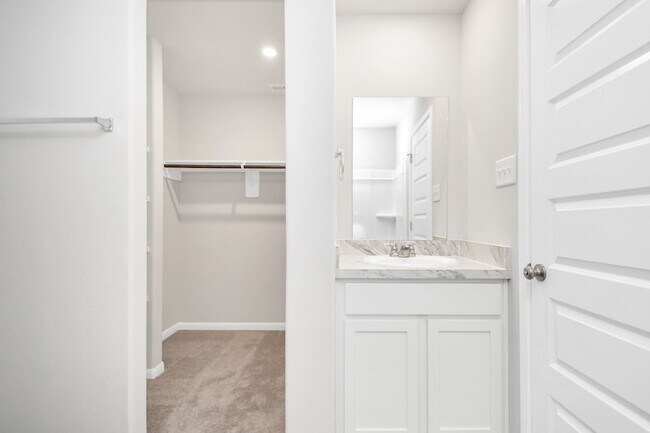 Building Photo - 1361 Rd 5102