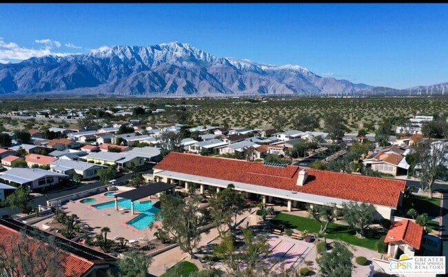 Building Photo - 15300 Palm Dr