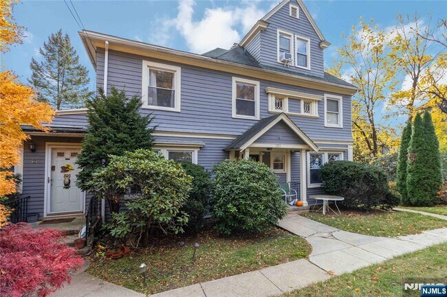 Building Photo - 1283 Valley 7 Vly