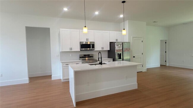 Building Photo - 14813 Southwest 47 Court