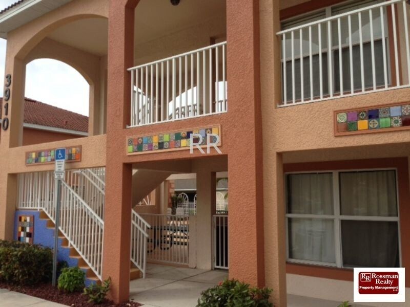 Building Photo - Santa Barbara Villas