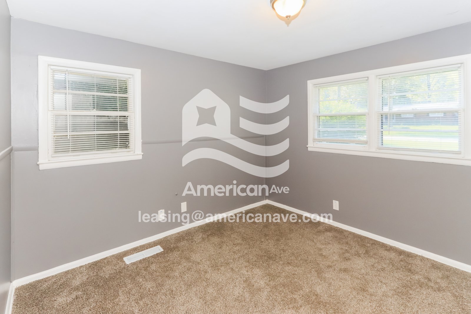 Building Photo - 4012 Lindwood Dr