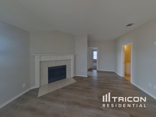 Building Photo - 12801 Carpenter Ln