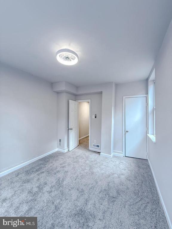 Building Photo - 738 N 38th St