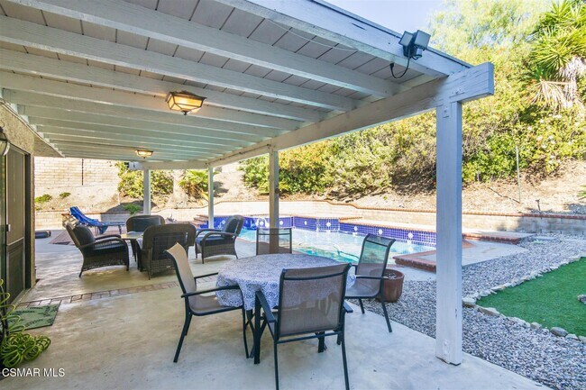 Building Photo - 2594 Ridgebrook Pl