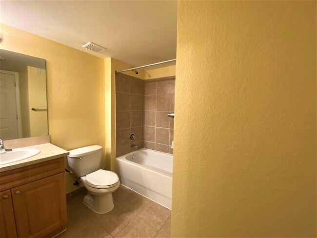 Building Photo - 6768 Heritage Grande