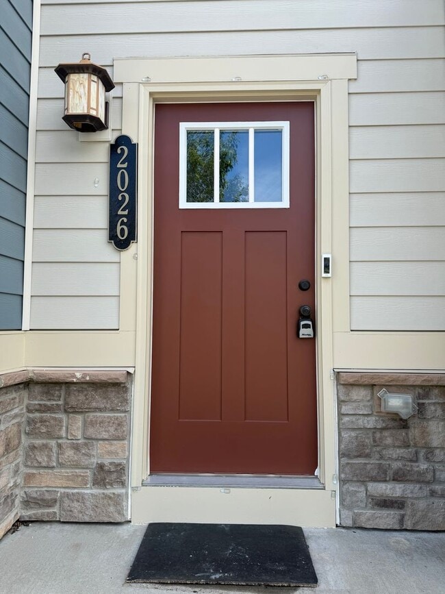 Building Photo - Beautiful 3 Bedroom 3.5 Bath in Sewickley,...