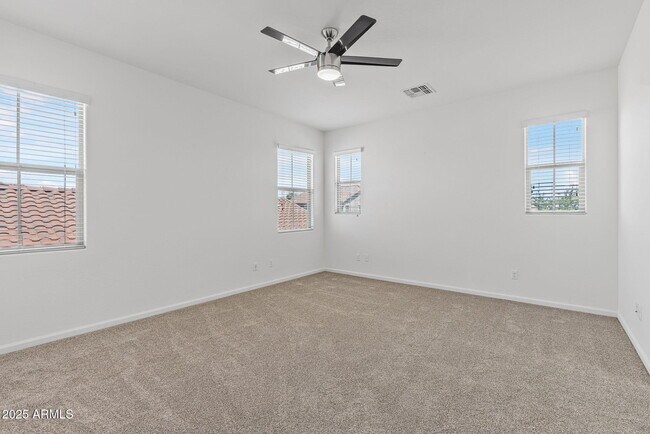 Building Photo - 3263 S Miller Dr